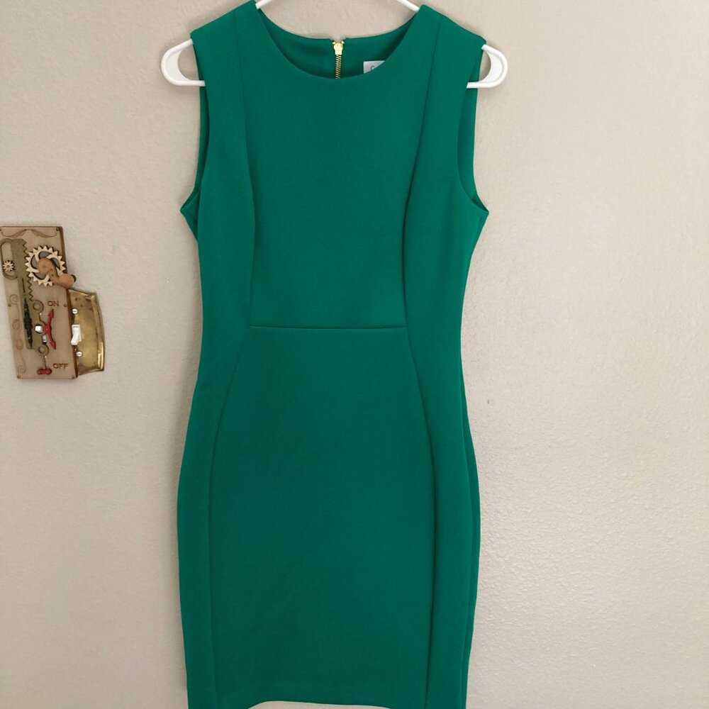Emerald Green Knee- Length Formal Dress, Size 8